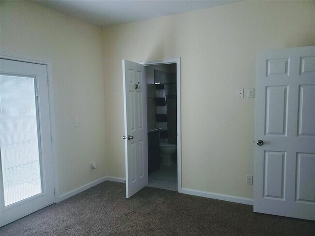 Foto del edificio - 16817 W Dounreay St