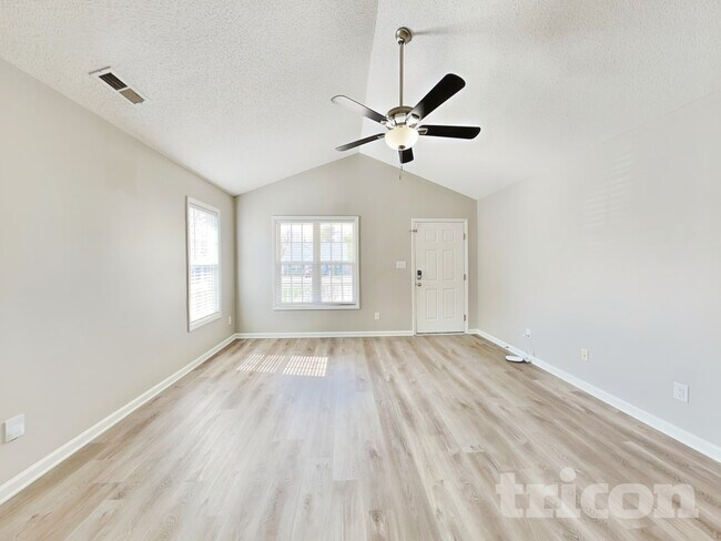 Building Photo - 5112 Limewood St