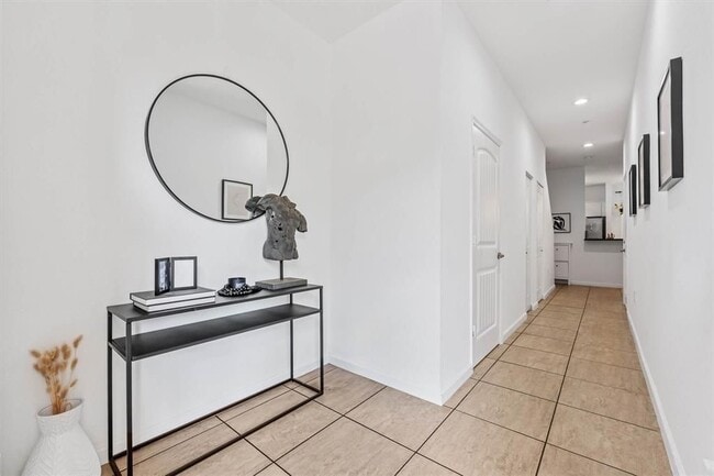 Foto del edificio - 151 SW 7th Ct