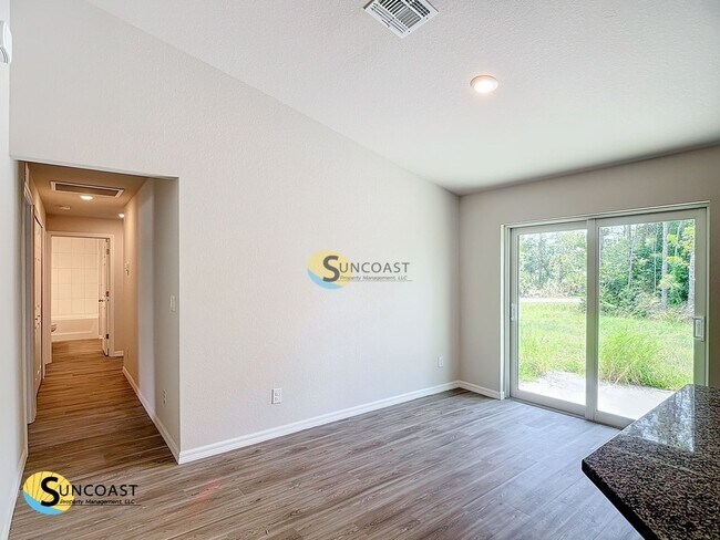 Foto del edificio - 10466 Carnegie Ave