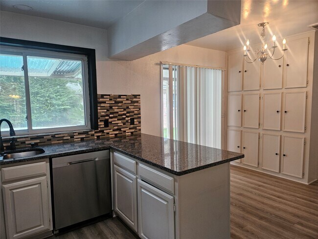 Foto del edificio - 4543 Pioneer Trail