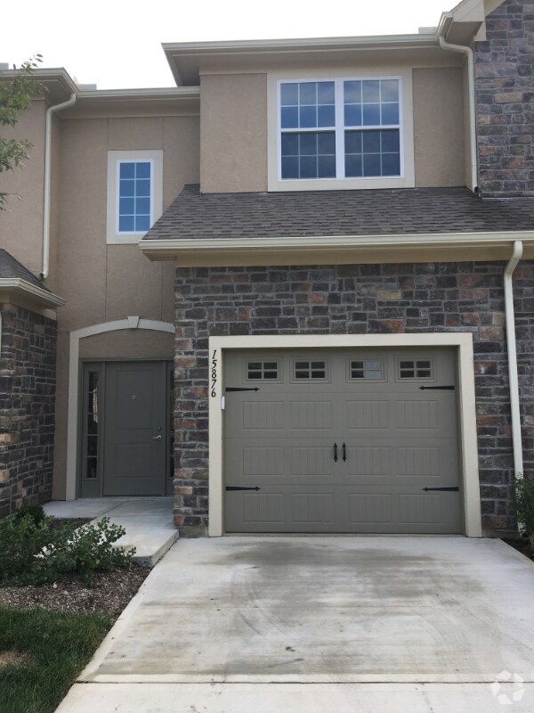 Holly Ridge Townhomes Apartments for Rent with Utilities Included