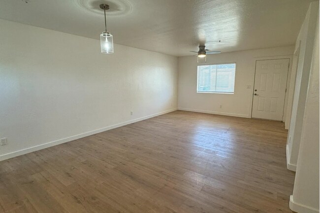 Photo - 1455 E Taylor St Apartment