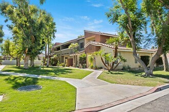 Building Photo - 424 Tava Ln
