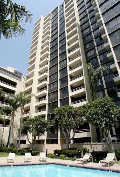 Building Photo - 343 Pioneer Dr