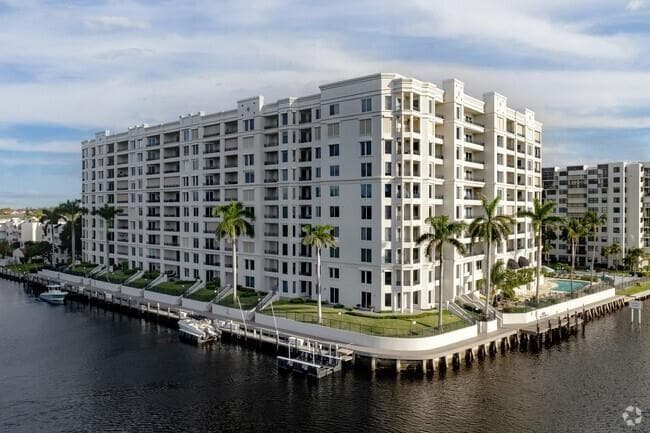 Foto principal - 2880 NE 14th Street Causeway