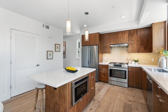 Building Photo - 1101 W El Camino Real