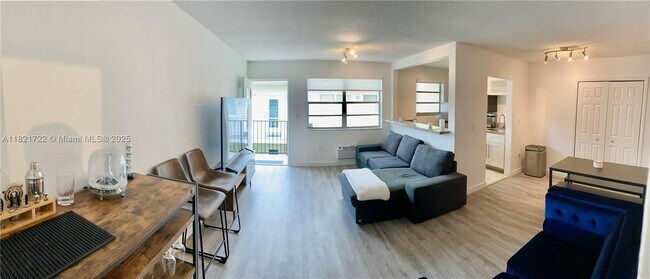 Foto del edificio - 734 Meridian Ave