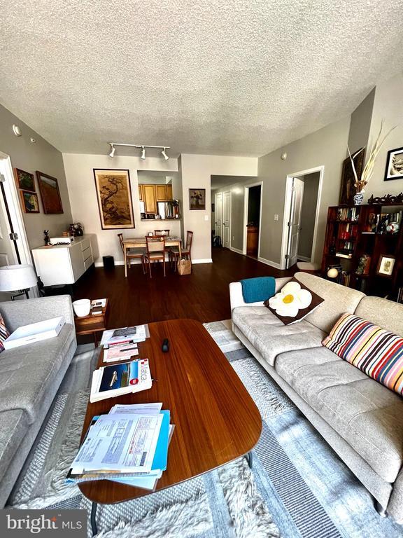 Foto del edificio - 1111 25th St NW