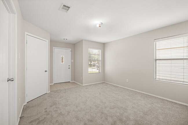 Foto del edificio - 2619 Chisolm Creek Ct