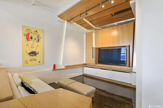 Foto del edificio - 2 Mint Plaza