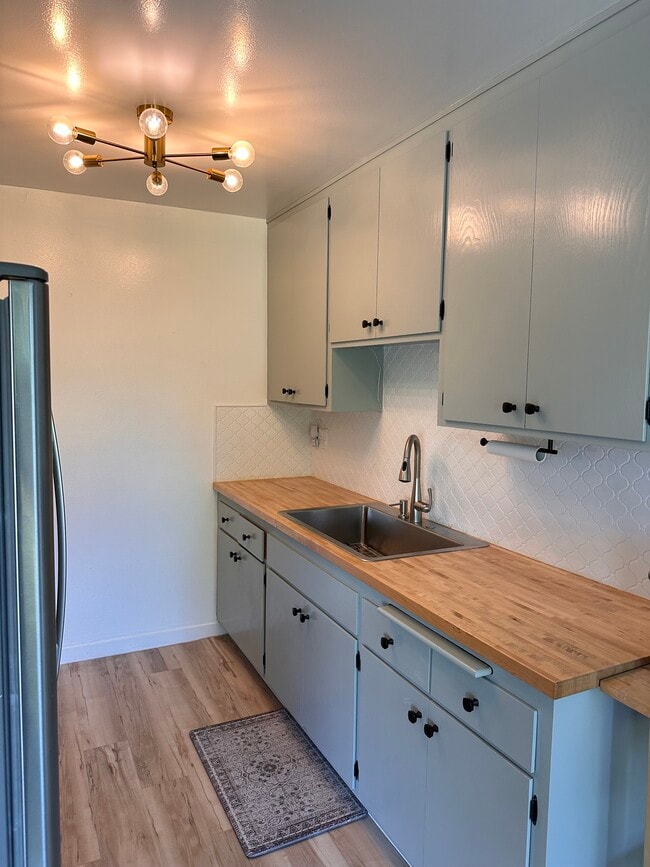 Foto del edificio - 3877 Howe St