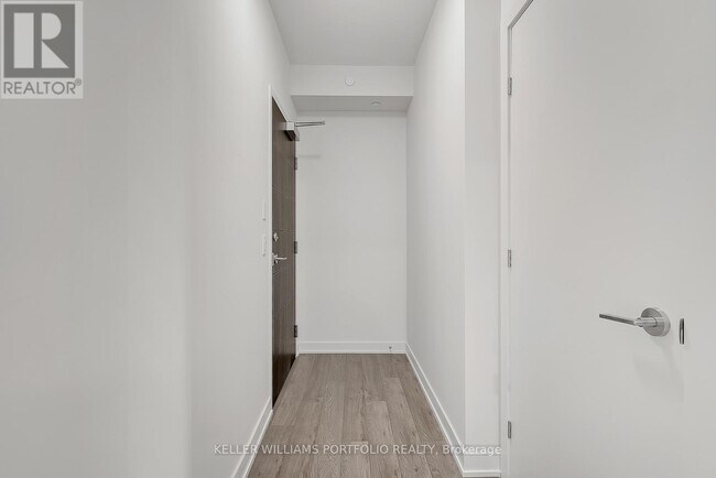 Building Photo - 212-1212 King William St