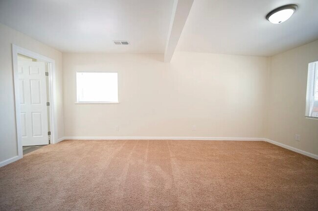 Building Photo - 315 Atrisco Dr SW