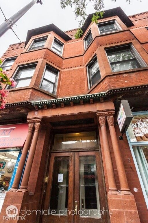 Foto del edificio - 2251 N Lincoln Ave