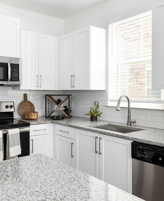 Granite Kitchen Countertops - Harrison at Braselton