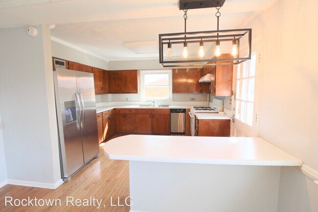 Building Photo - 5 br, 3 bath House - 425 Eastover Drive