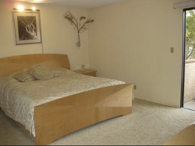 Foto del edificio - 441 E San Jose Ave