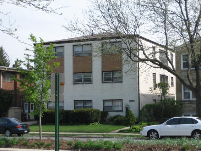 Building Photo - 4725 Main St
