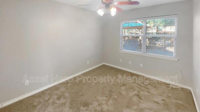 Building Photo - 1903 Woodsman Dr