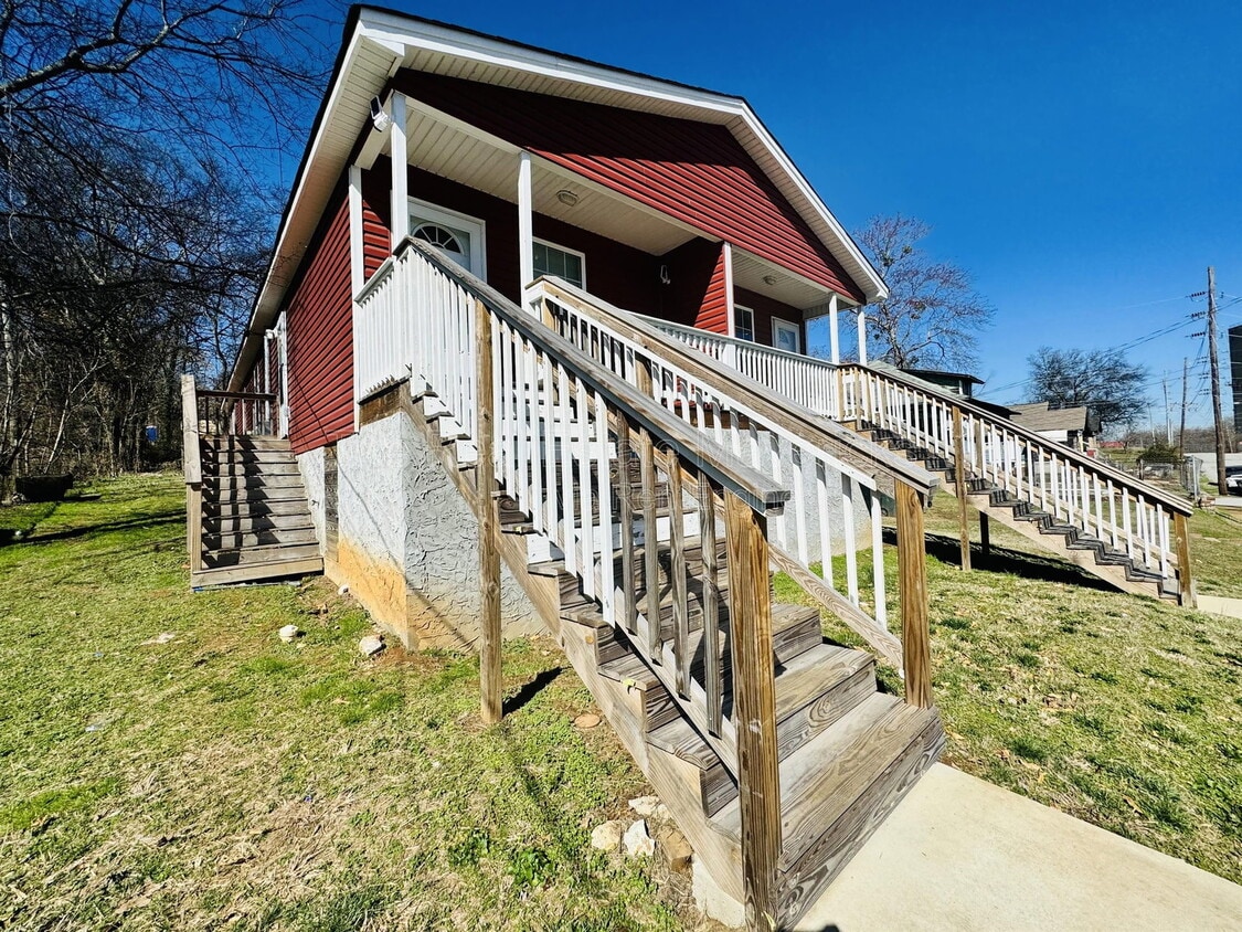 Photo - 4609 Kirkland Avenue