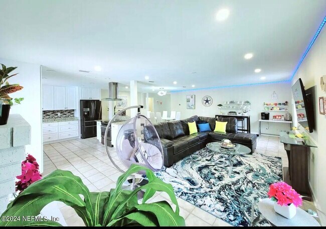Foto del edificio - 780 Ashwood St