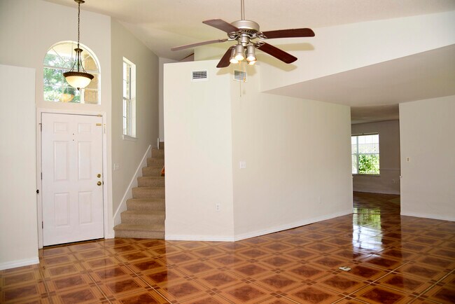 Foto del edificio - 311 Parkwood Pl