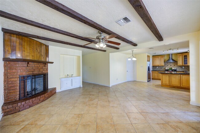 Foto del edificio - 6227 S Pinesap Dr