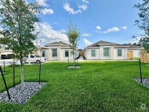 Building Photo - 7703 N 58th Ln