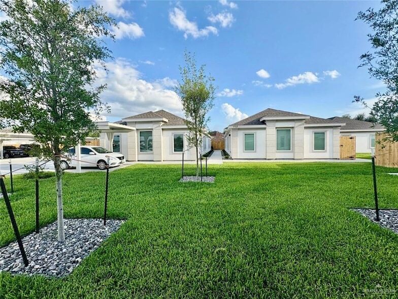 Primary Photo - 7703 N 58th Ln