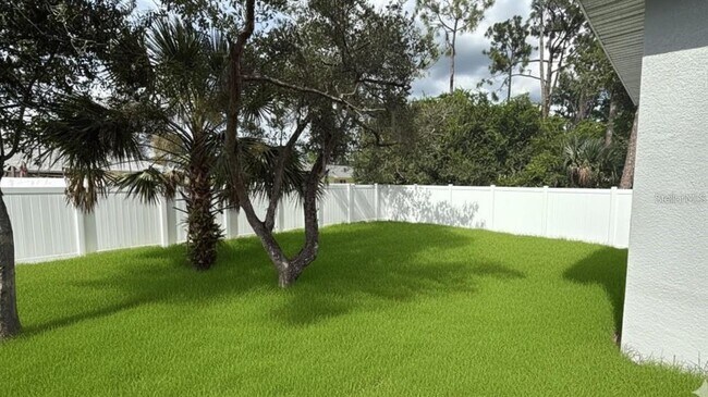 Foto del edificio - 4344 Jaslo Ave