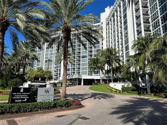 Foto del edificio - 10275 Collins Ave