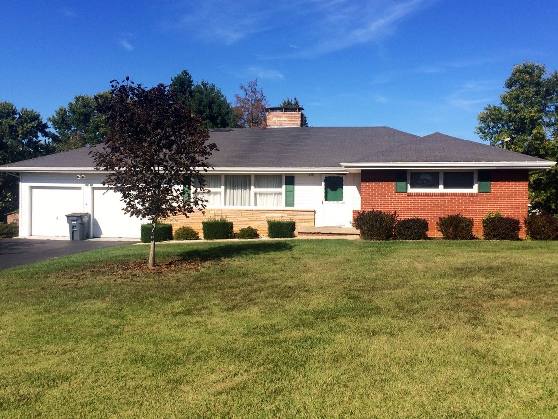 Primary Photo - 238 De Lee Dr