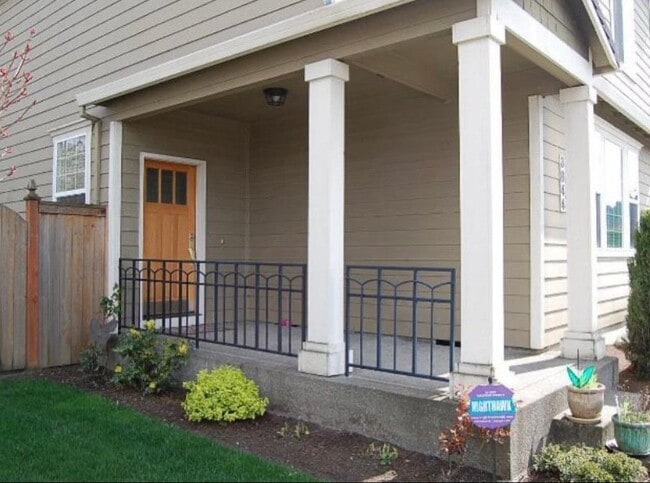 Building Photo - 3844 SW Binford Ave