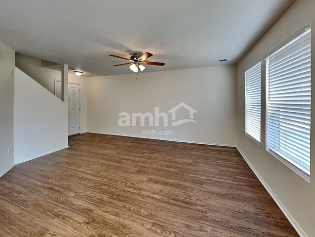 Building Photo - 8295 W Mojave Dr