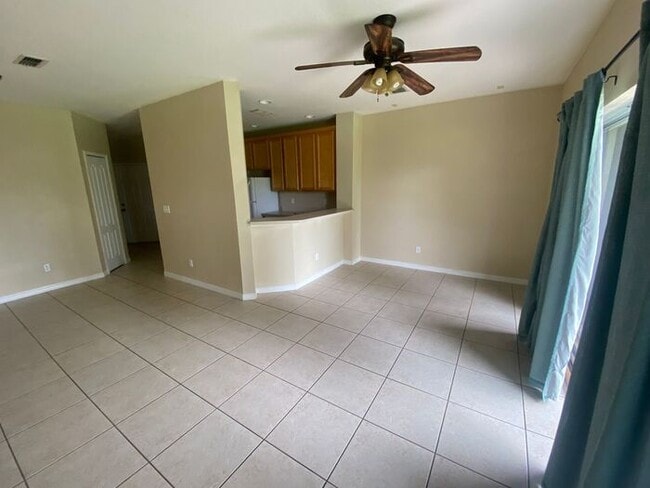 Foto del edificio - 9448 Flowering Cottonwood Rd