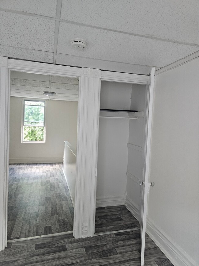 Building Photo - 440 N Hall St