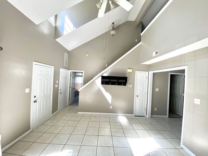 Primary Photo - 4324 Bubbling Brook Ct
