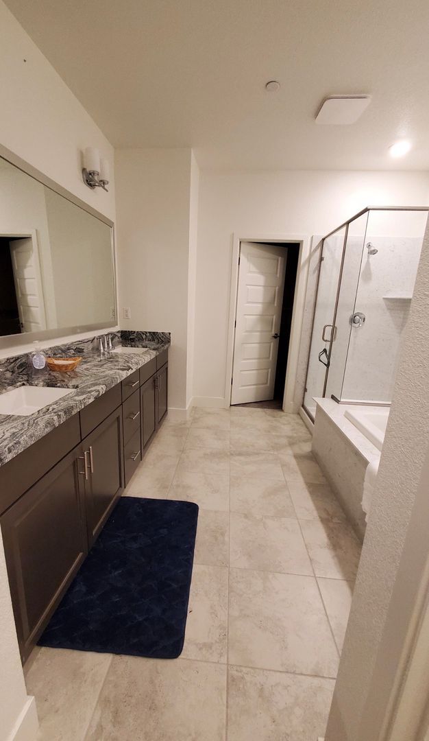 Foto del edificio - 12749 Thorntonhall Dr
