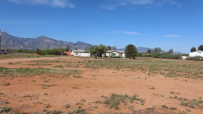 Building Photo - 6206 S Ranch Rd