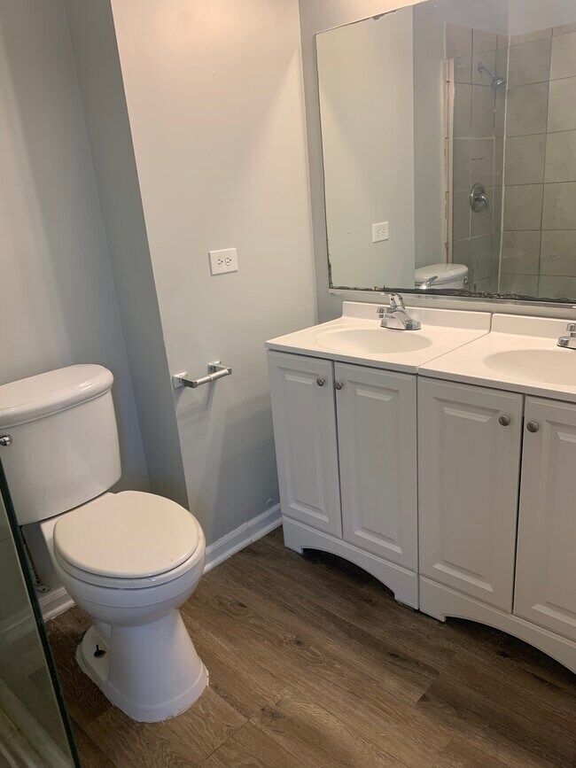 Bathroom - 7656 S Colfax Ave