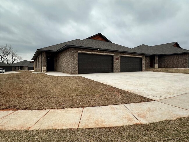 Building Photo - 7521 NONE REDBUD VILLA St