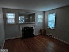 Building Photo - 9316 Sudbury Rd