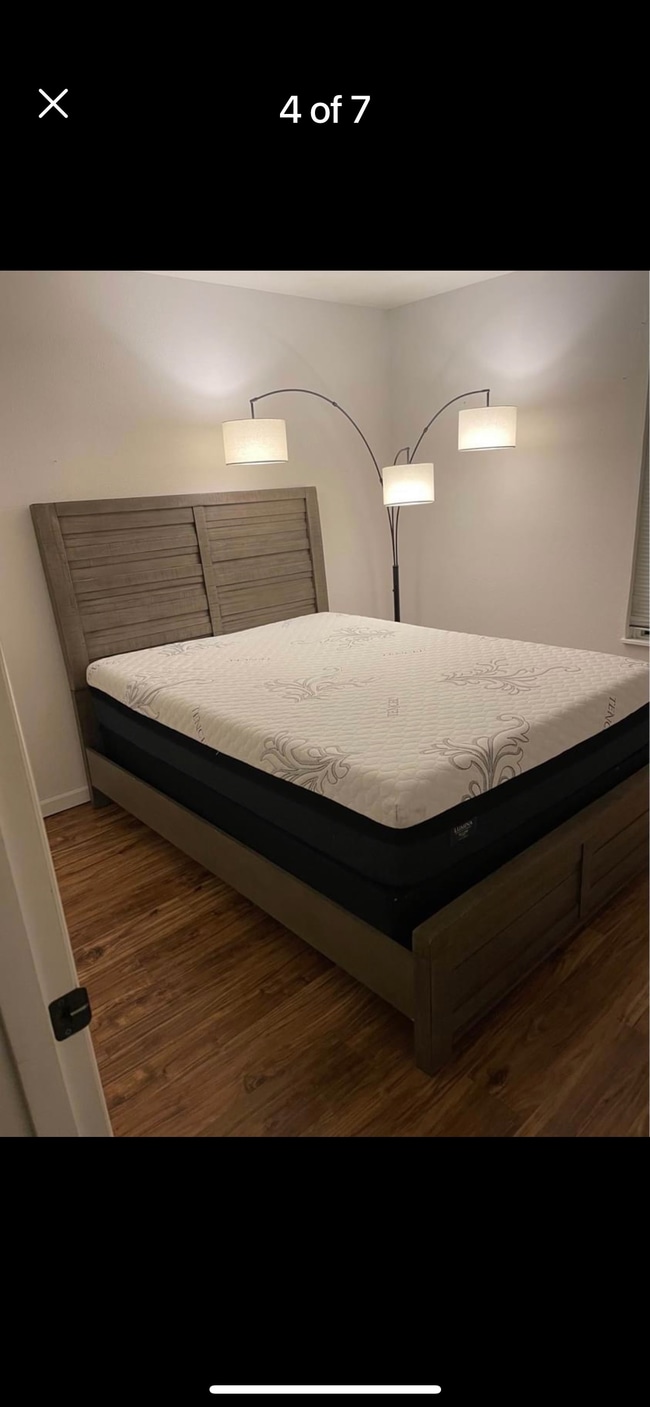 Foto del edificio - 1040 Columbia Ridge Dr