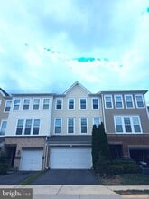 Building Photo - 25049 Green Mountain Terrace
