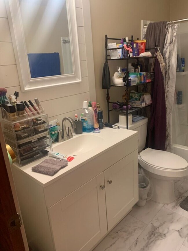 Foto del edificio - 2-bedroom 1 Bath in Ellendale - Garage inc...