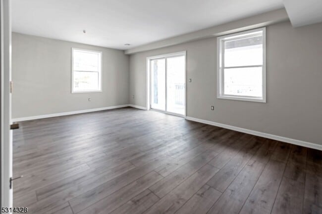 Foto del edificio - 862 E Jersey St