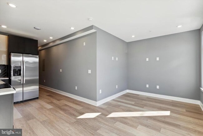 Foto del edificio - 1615 Poplar St