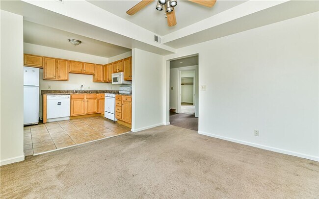 Building Photo - 764 Hazelwood Avenue