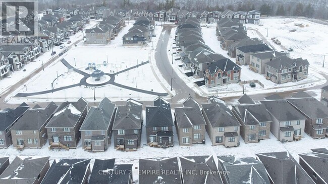 Photo du bâtiment - 1366 Marblehead Rd